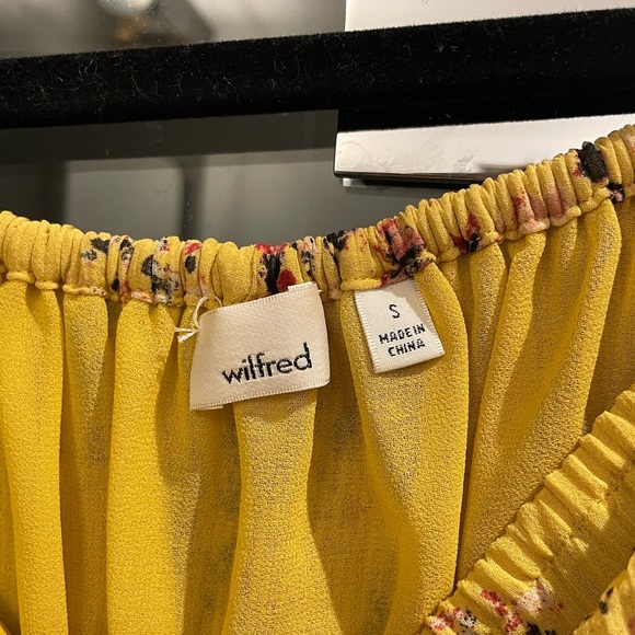 Wilfred off the shoulder blouse - Picture 4 of 4